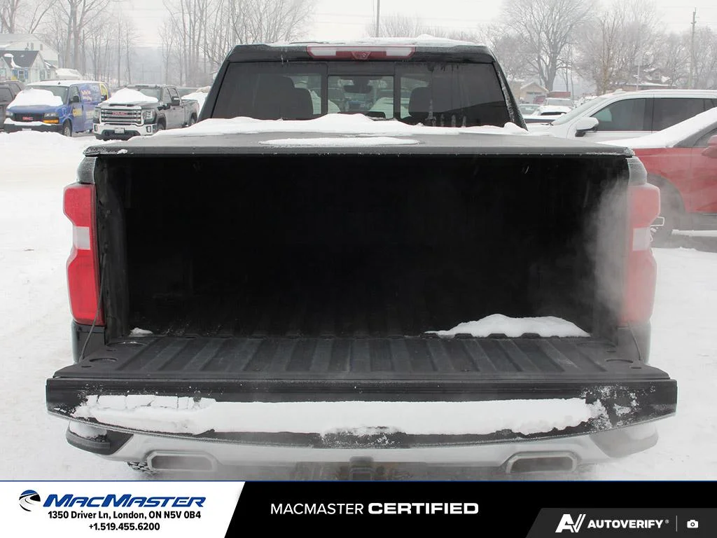 Used 2022  Chevrolet LTZ image 9