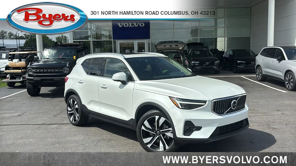 2024 Volvo XC40 B5 Plus Bright AWD's photo