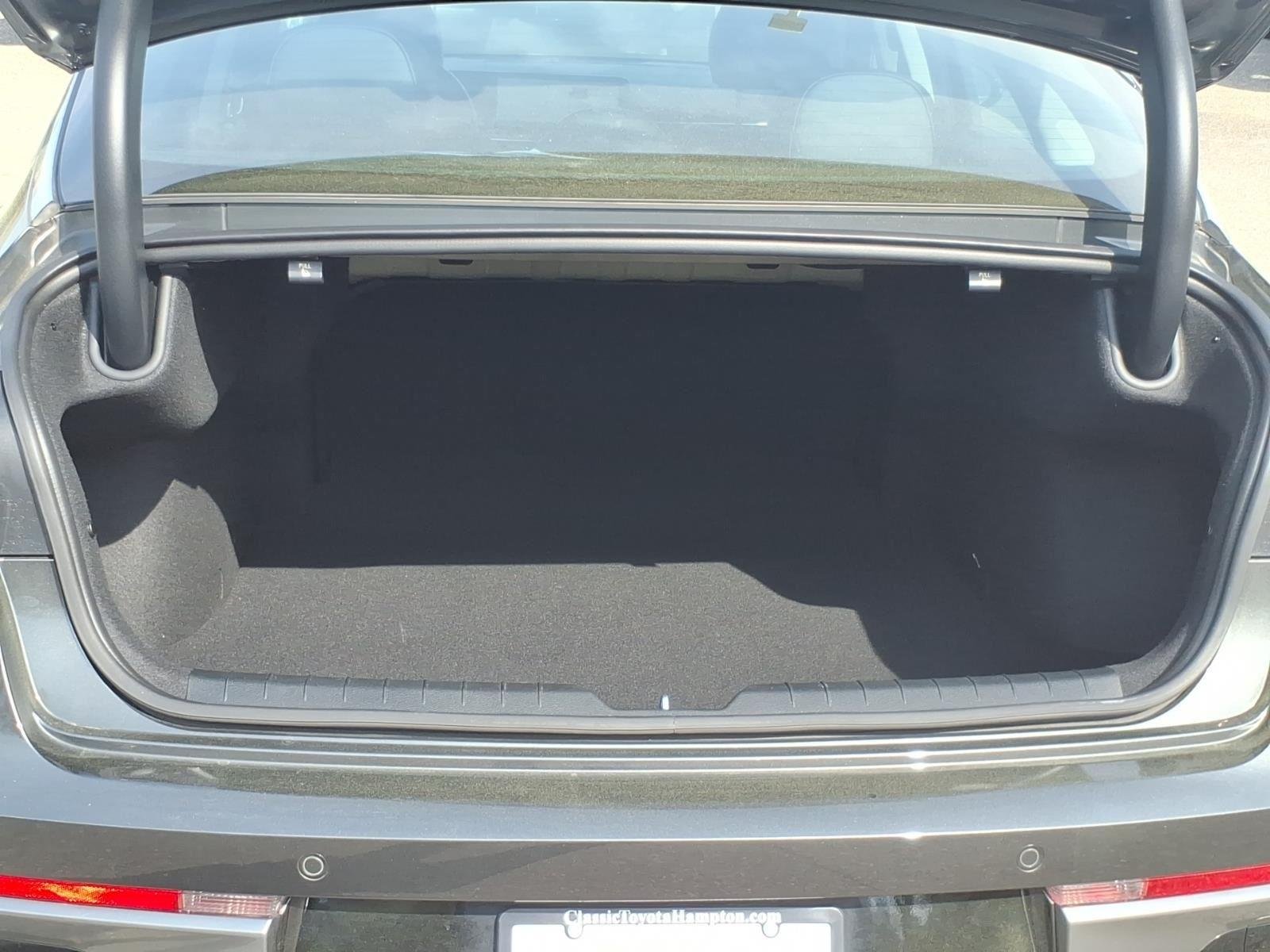 Used 2025 Interstellar Gray Kia EX image 29