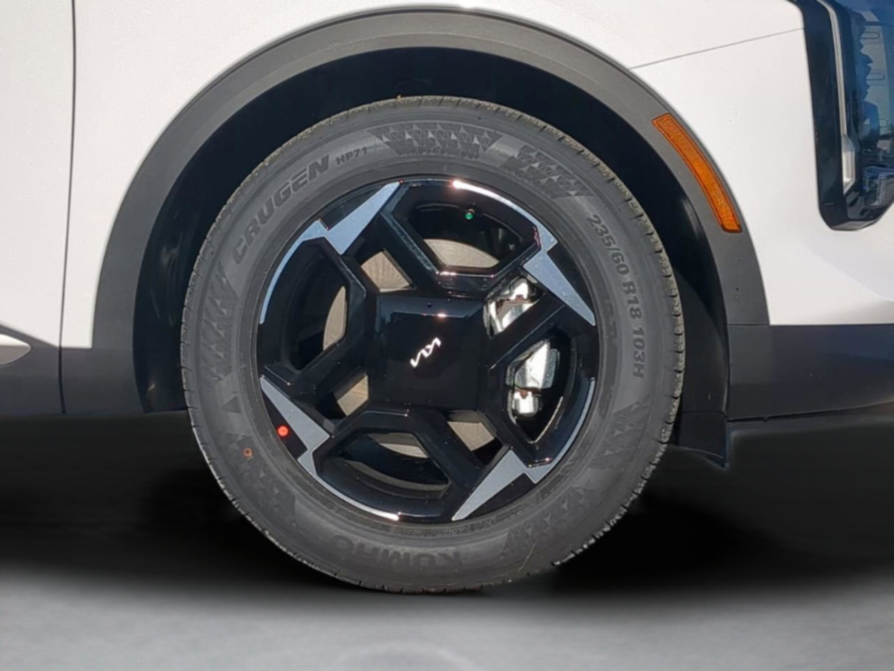 New 2026 Glacial White Pearl Kia EX image 12