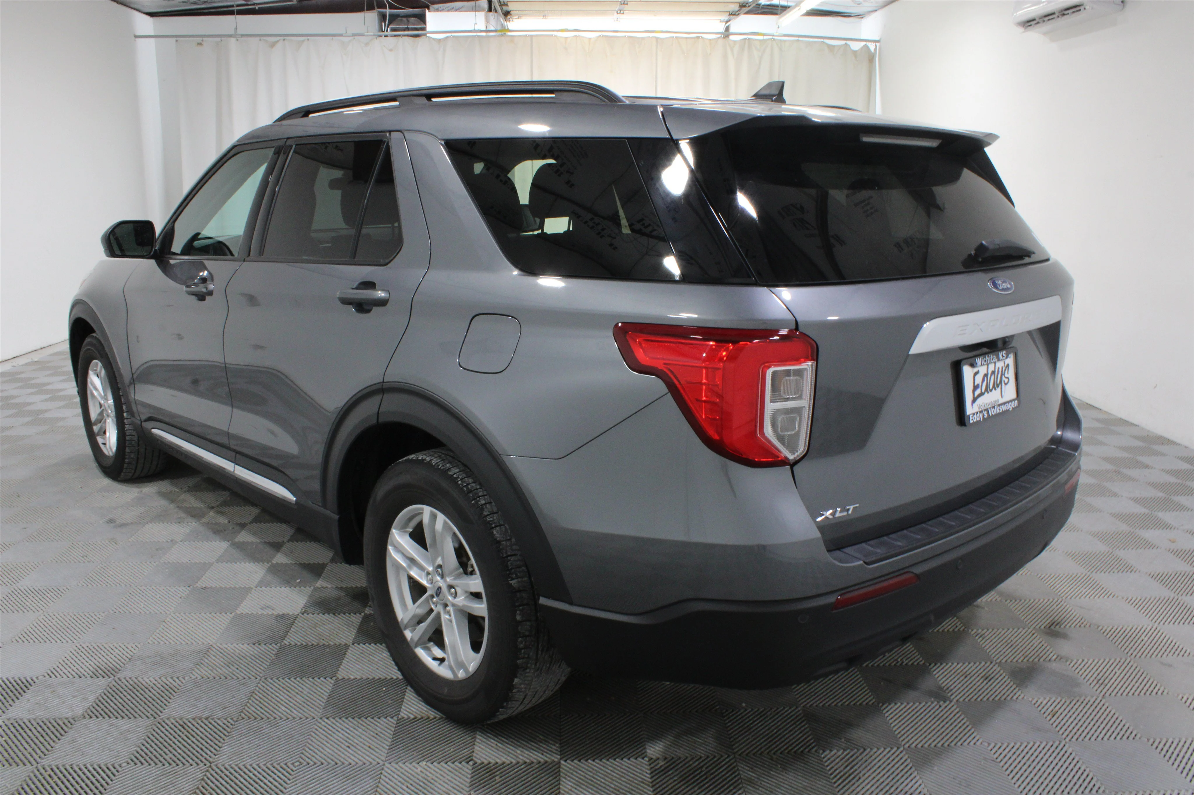 2023 Ford Explorer XLT - Photo 32