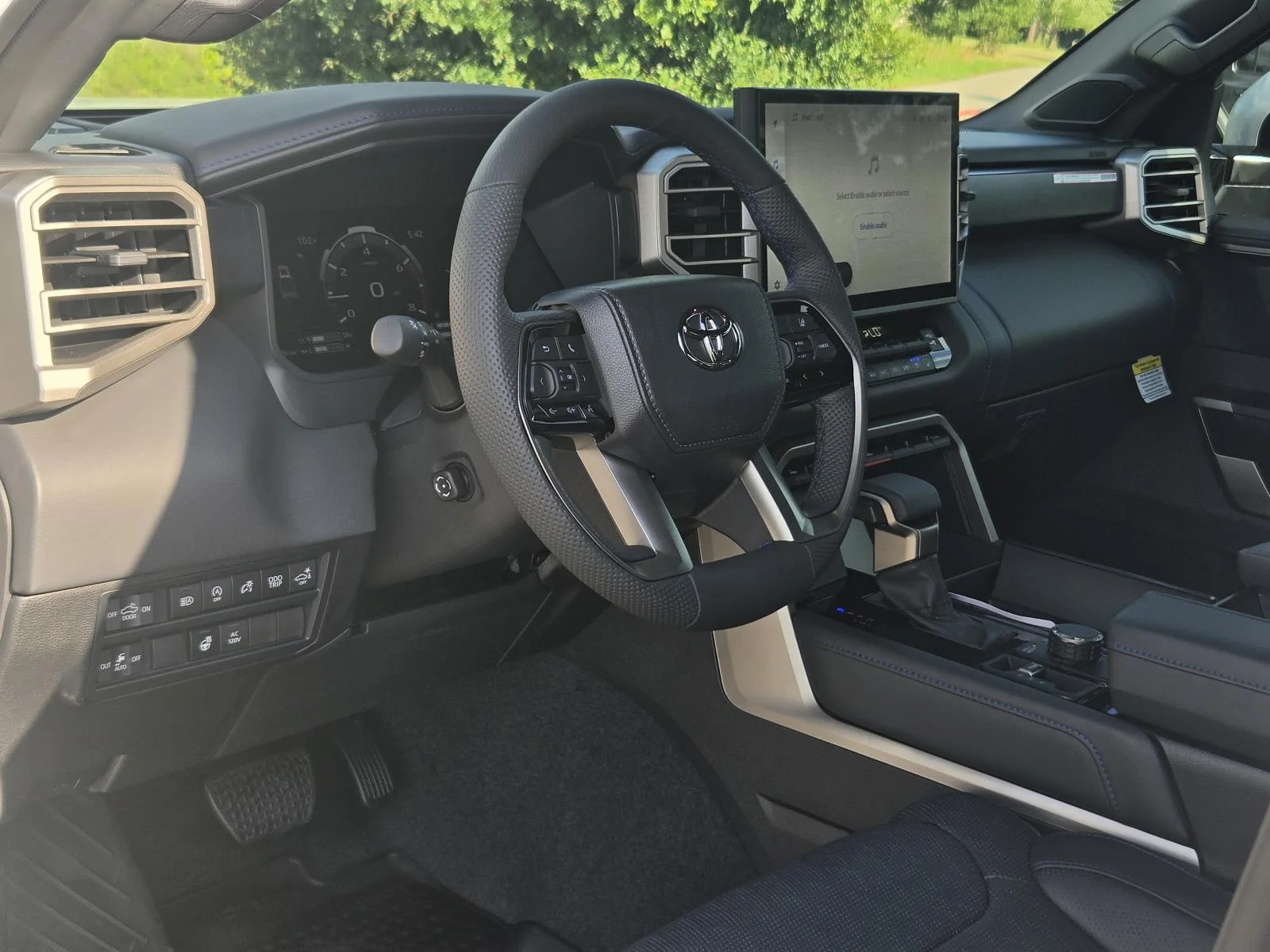 2026 Toyota Tundra Platinum - Photo 12