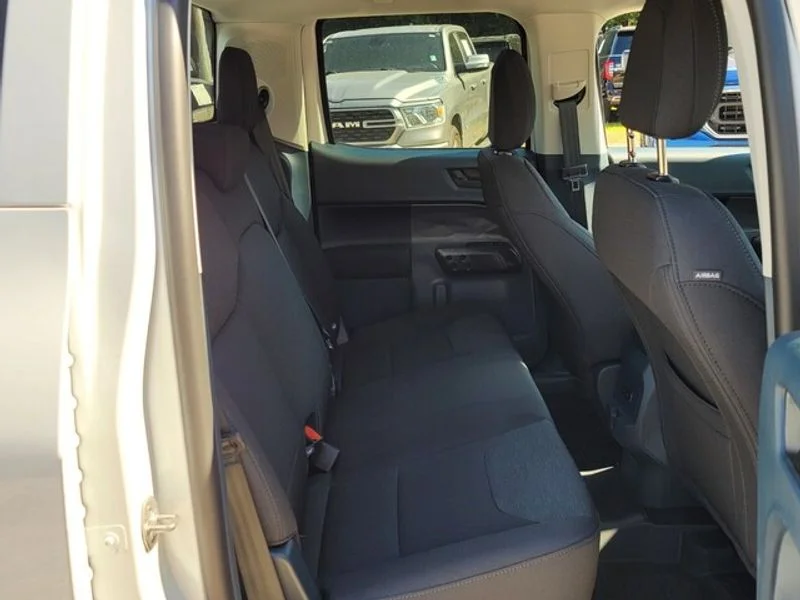 2025 Ford Maverick XL - Photo 12