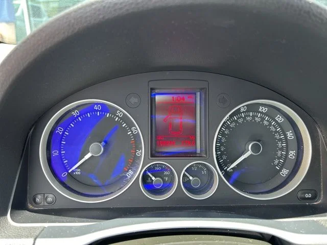 Used 2008 Blue Volkswagen Base image 22