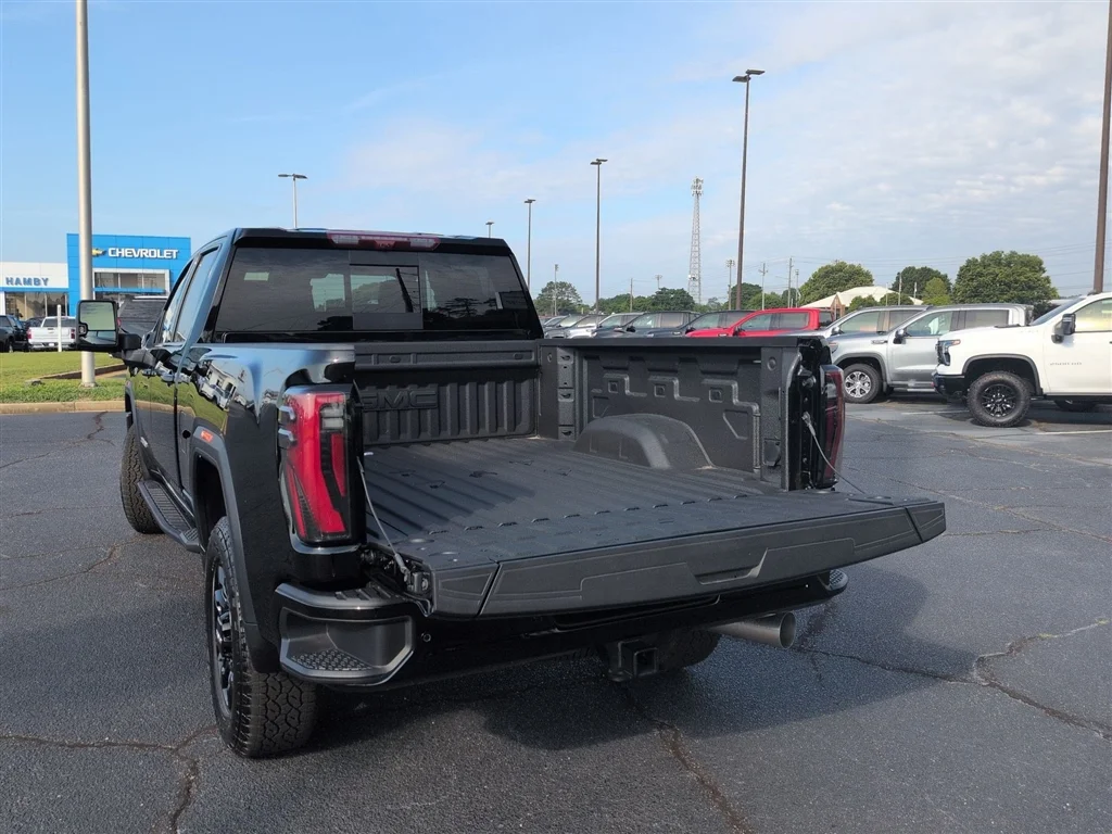 Used 2026 Onyx Black GMC AT4 image 27
