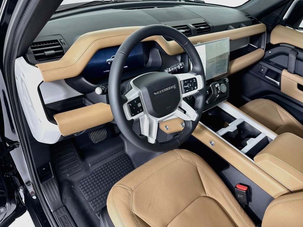 New 2026 Santorini Black Land Rover S image 10