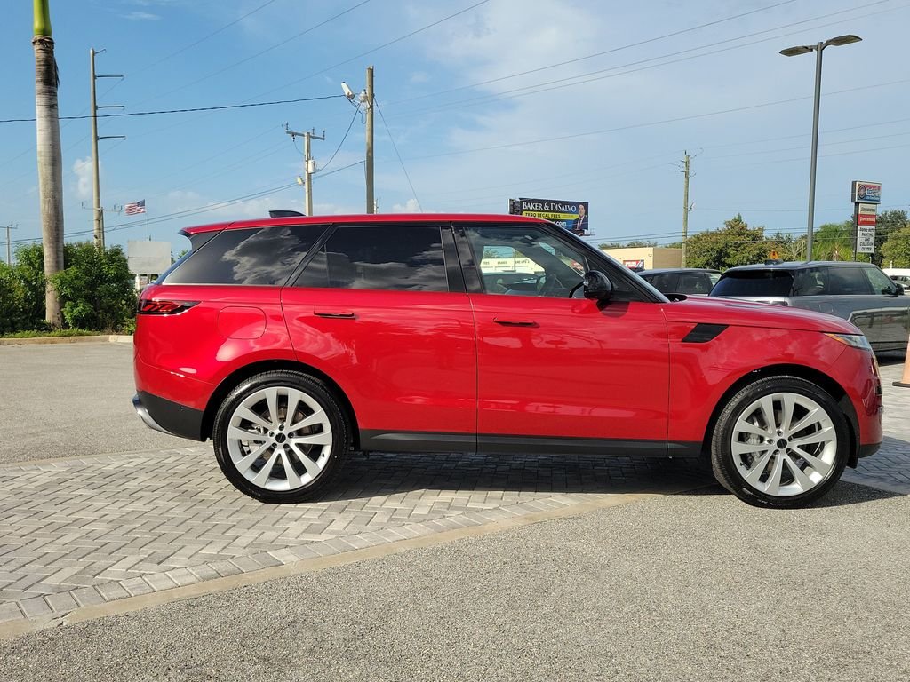 New 2027 Firenze Red Land Rover SE image 6