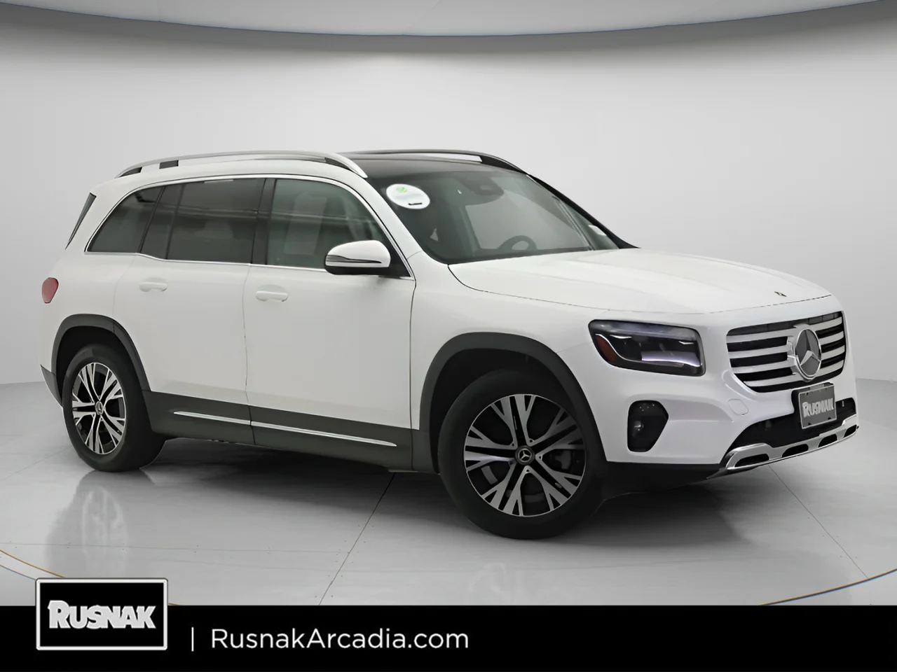 2026 Mercedes-Benz GLB GLB 250's photo