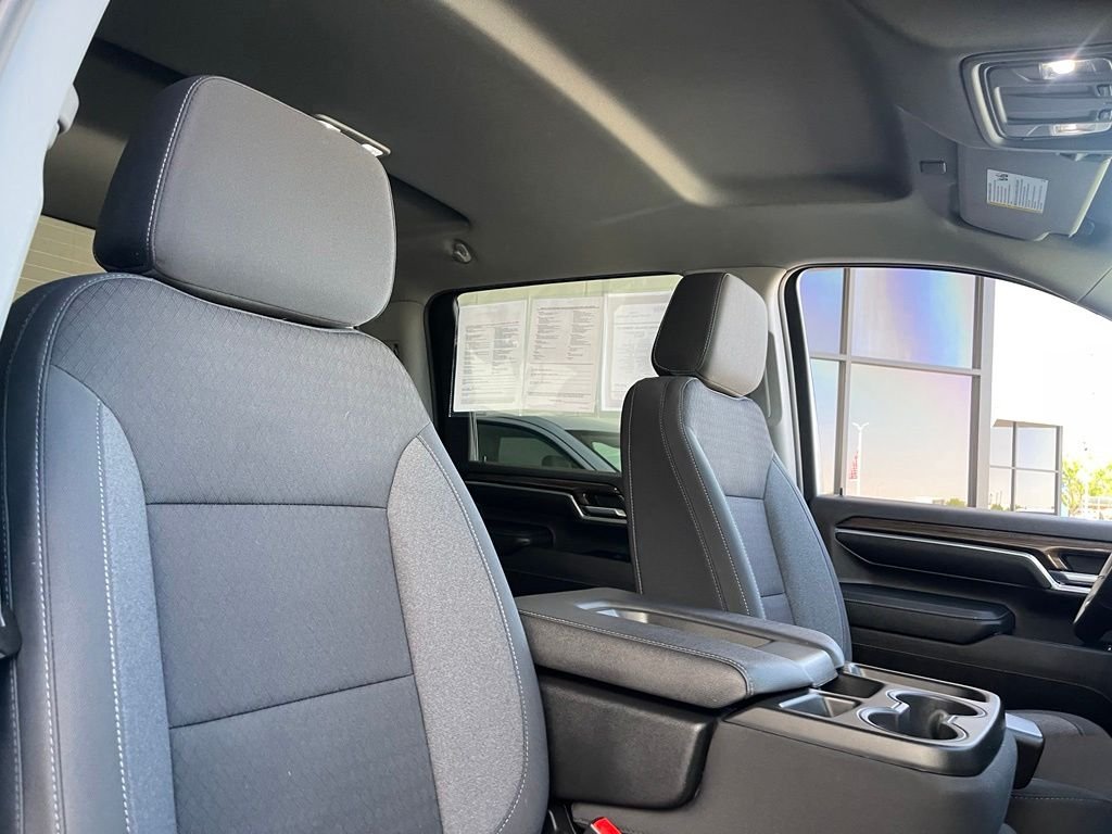 Used 2024 White Chevrolet LT image 19