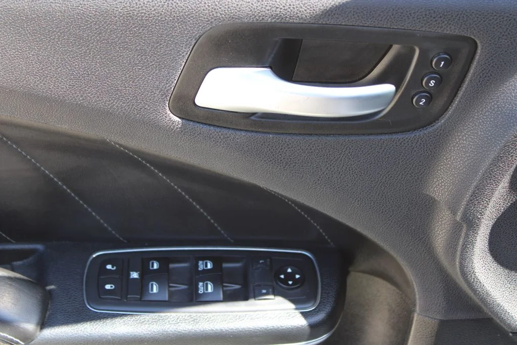 Used 2018 White Dodge R/T Scat Pack image 31