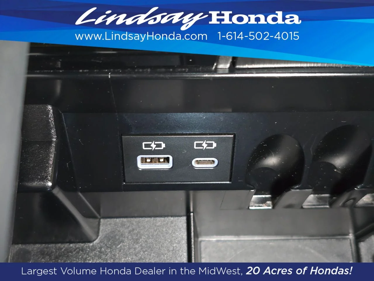 Used 2025 Magnetic Gray Metallic Toyota Platinum image 22