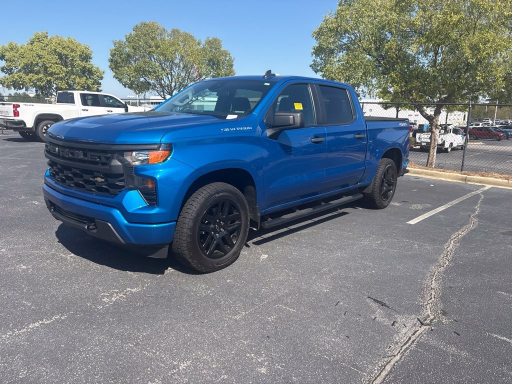 Used 2022 Blue Chevrolet Custom image 8