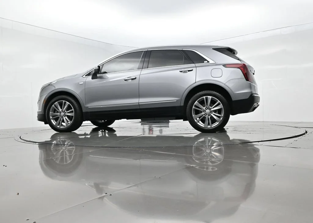 Used 2024 Argent Silver Metallic Cadillac Premium Luxury image 46
