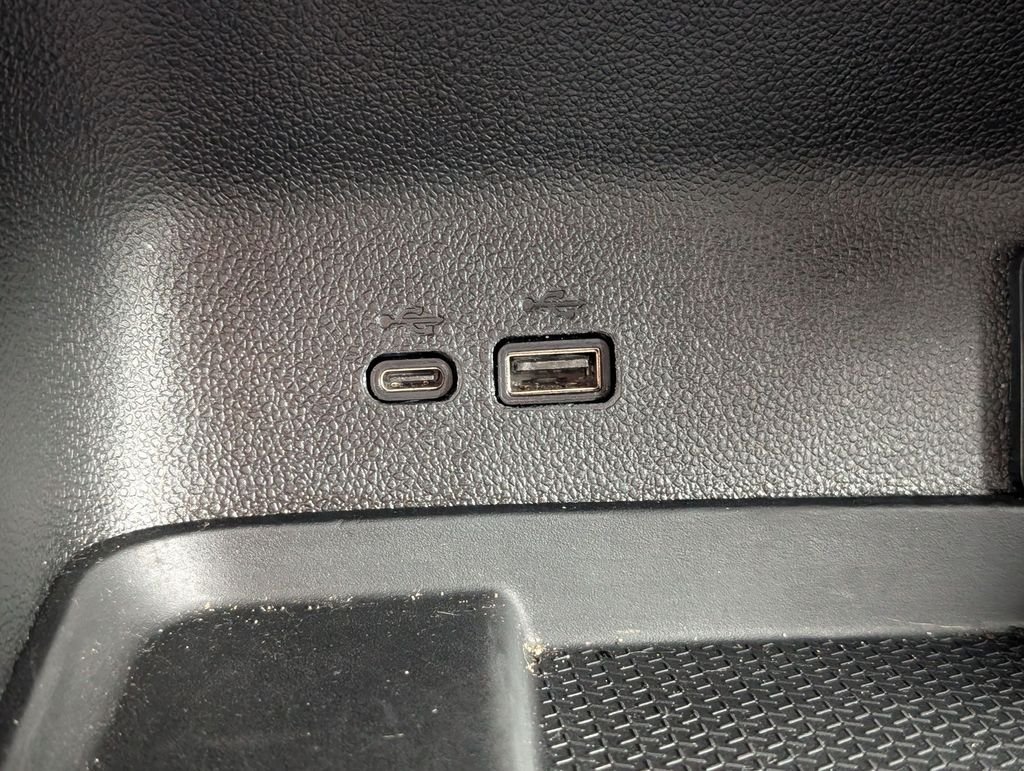 Used 2025 Black Chevrolet LT image 27