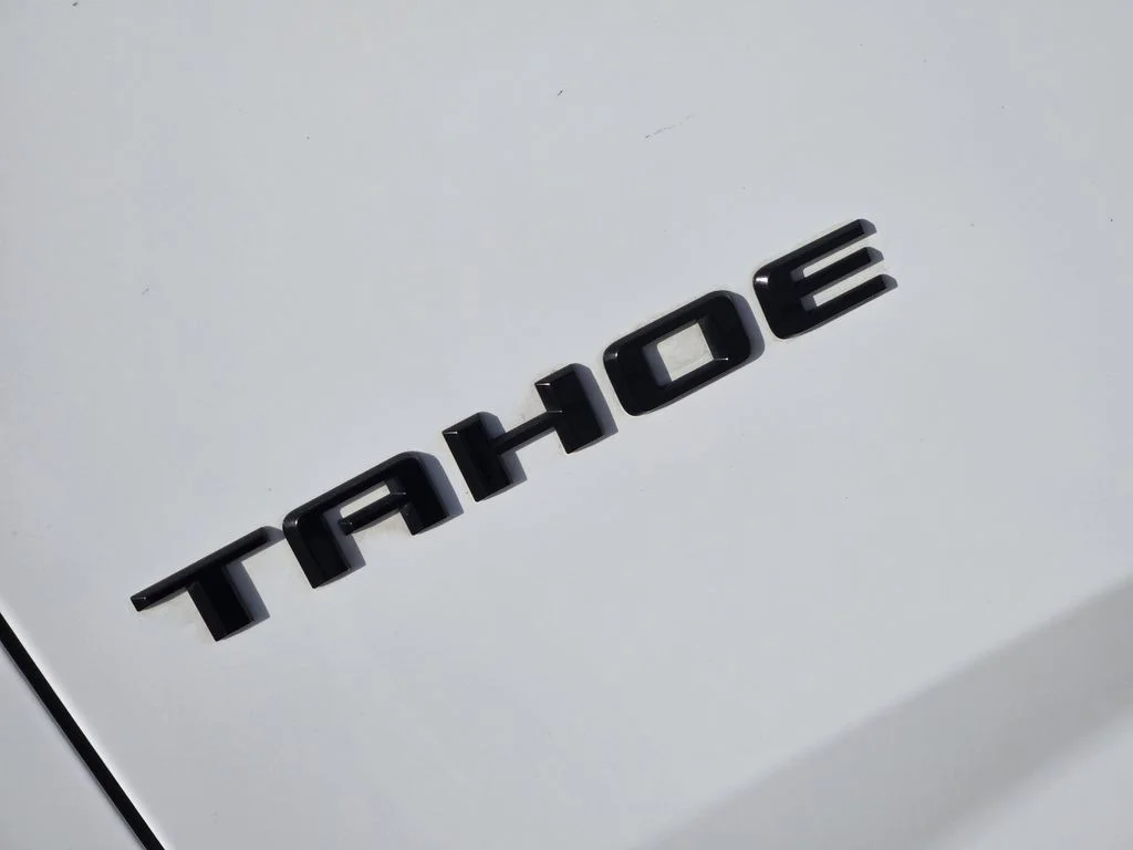 Used 2021 White Chevrolet Z71 image 10