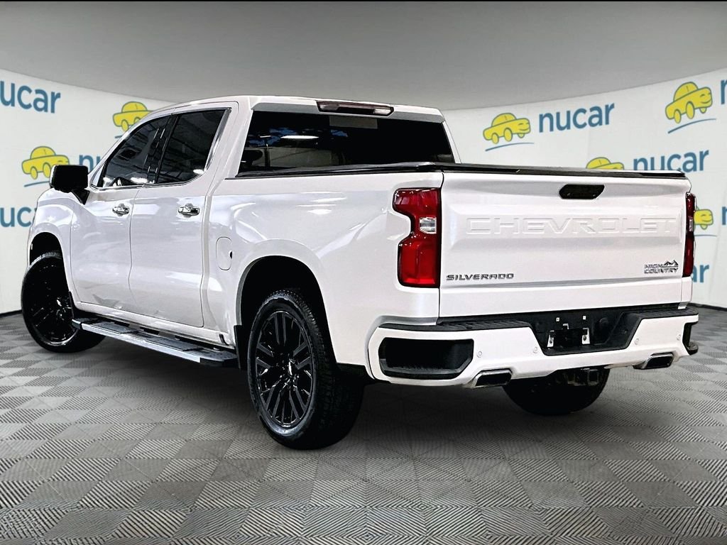 Used 2019 White Chevrolet High Country image 4