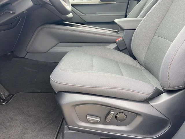 New 2026 Space White Metallic Ford Active image 10