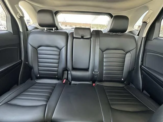 Used 2022 Silver Ford SEL image 66