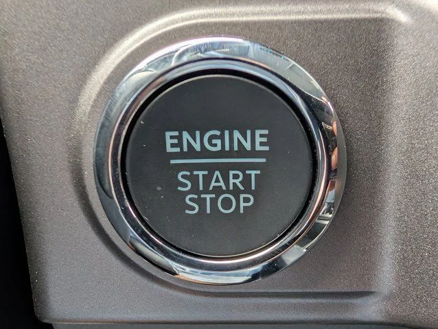 New 2026 Marsh Gray Ford XLT image 25