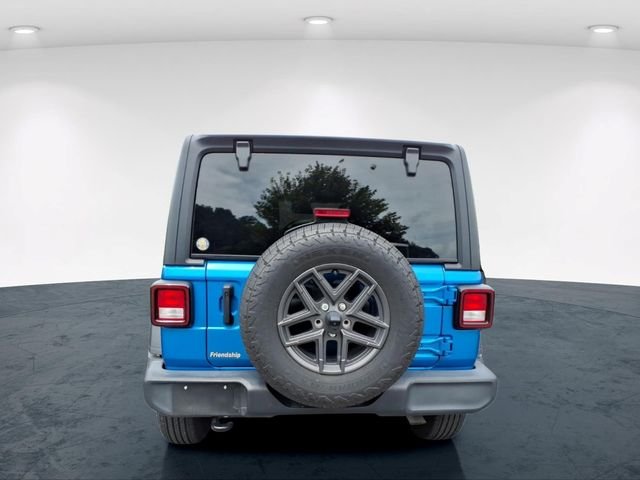 Used 2024 Blue Jeep Sport S image 16