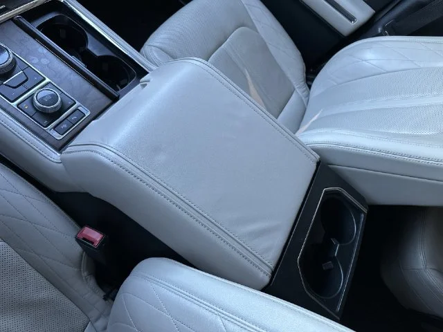 Used 2018 Silver Ford Platinum image 21