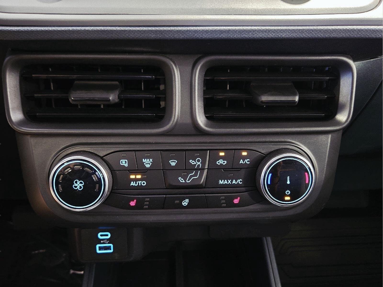 Used 2023 Atlas Blue Metallic Ford XLT image 25