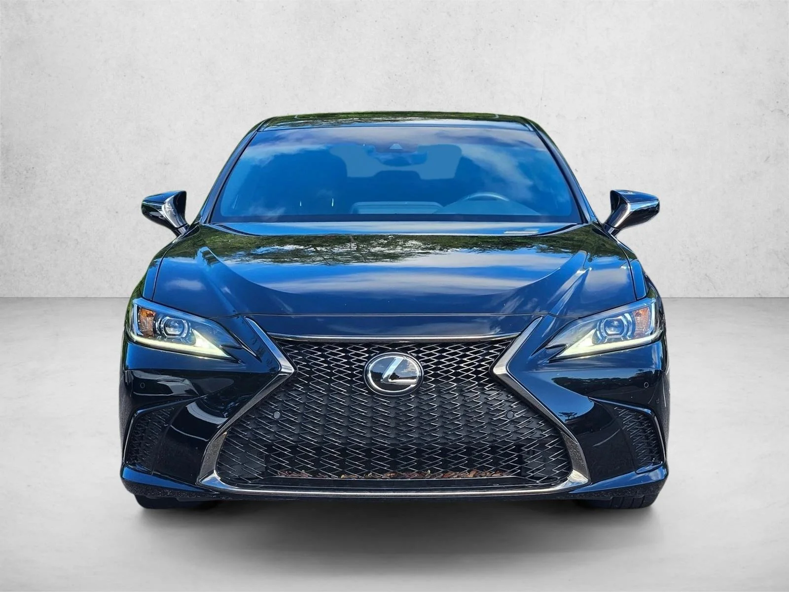 Certified Used 2023 Obsidian Lexus ES 350 F SPORT Handling image 2