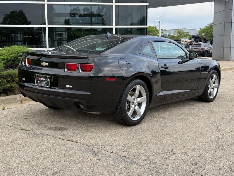 Used 2012 Black Chevrolet 2LT image 3