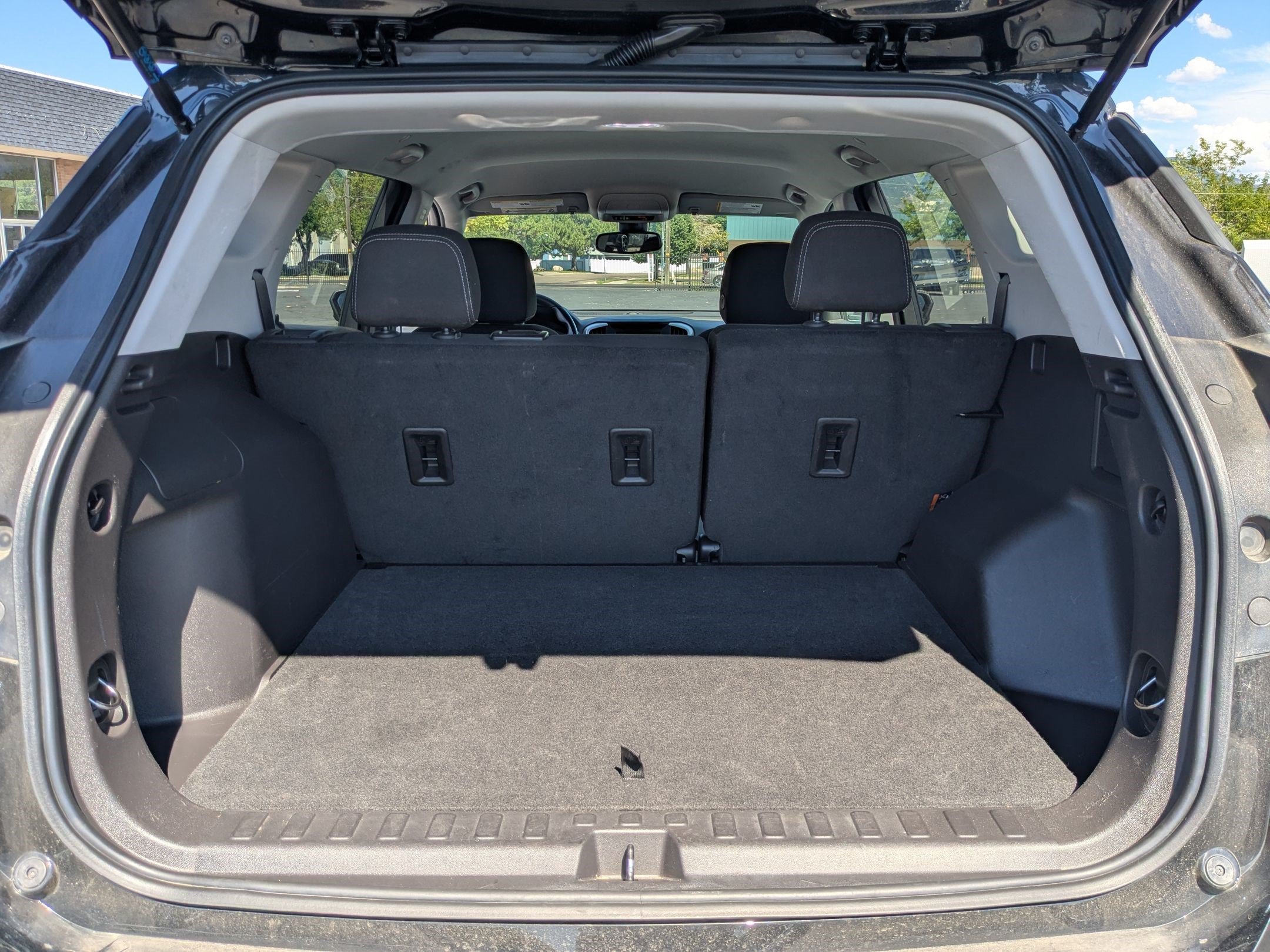 2024 GMC Terrain SLE - Photo 32
