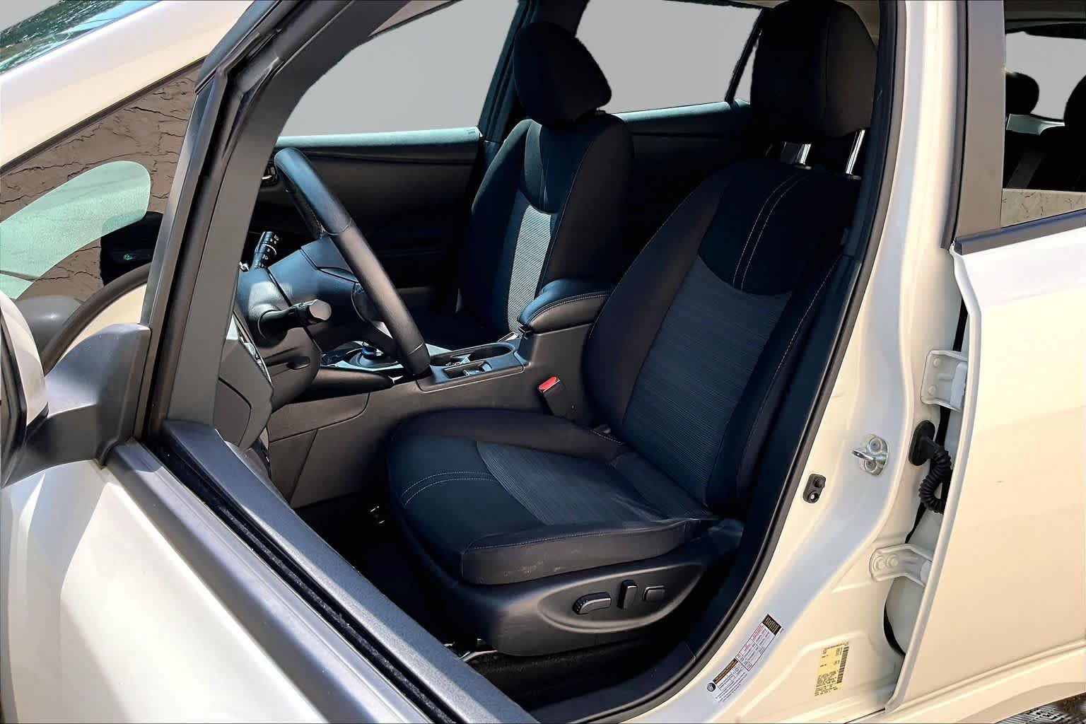 Pre-Owned 2021 Nissan LEAF SV