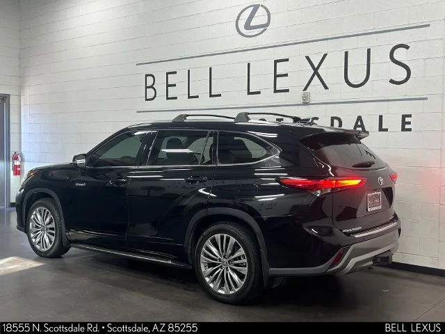 Used 2021 Black Toyota Platinum image 6