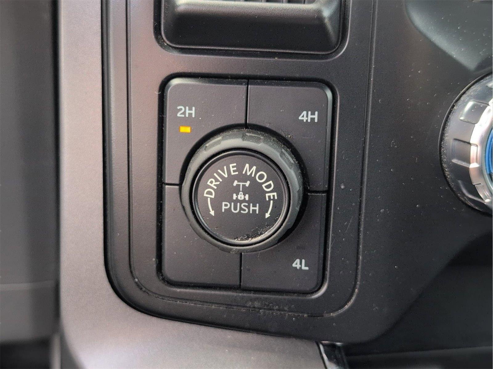 Used 2024 Agate Black Ford XLT image 21