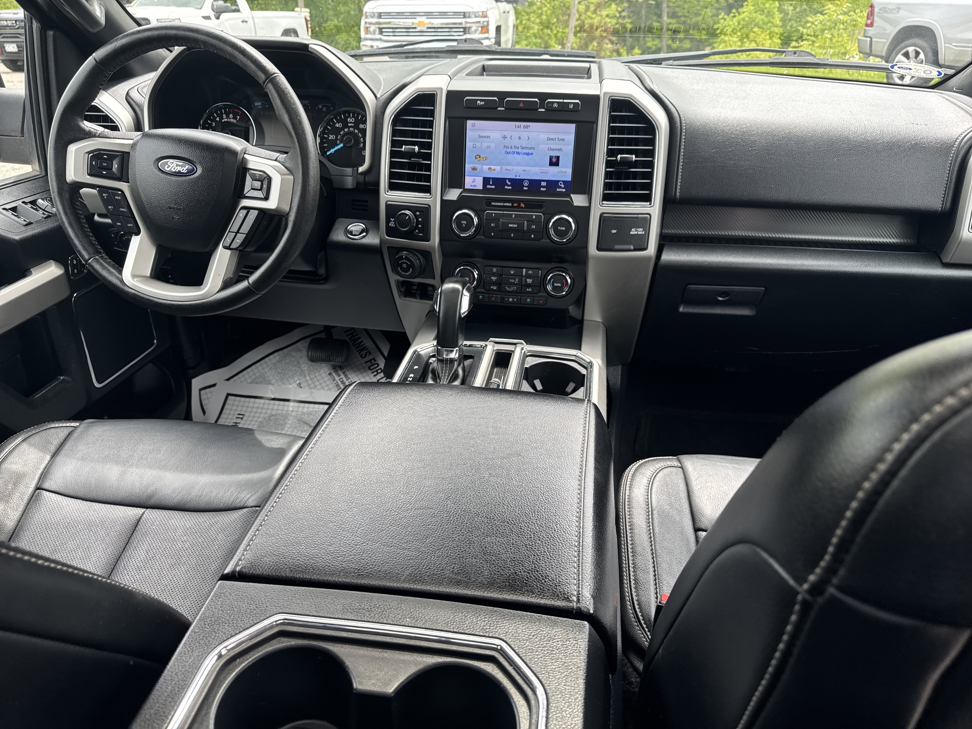 Used 2020 Agate Black Metallic Ford LARIAT image 9