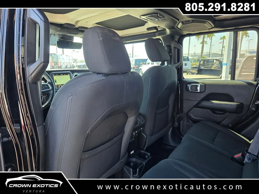 Used 2022 Black Jeep Overland image 18