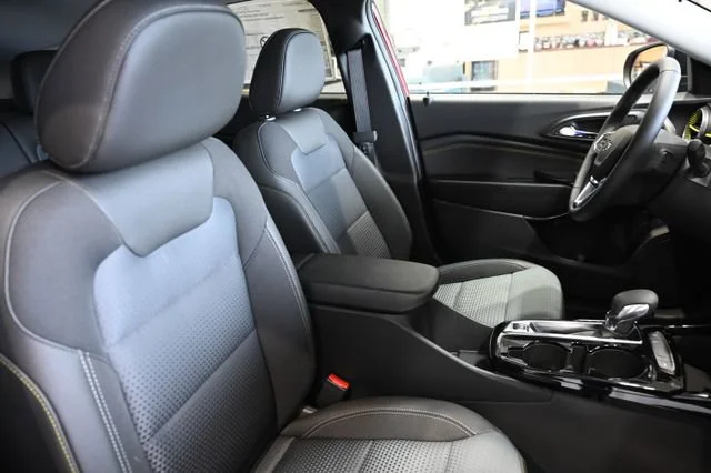 2026 Chevrolet Trax LT - Photo 8
