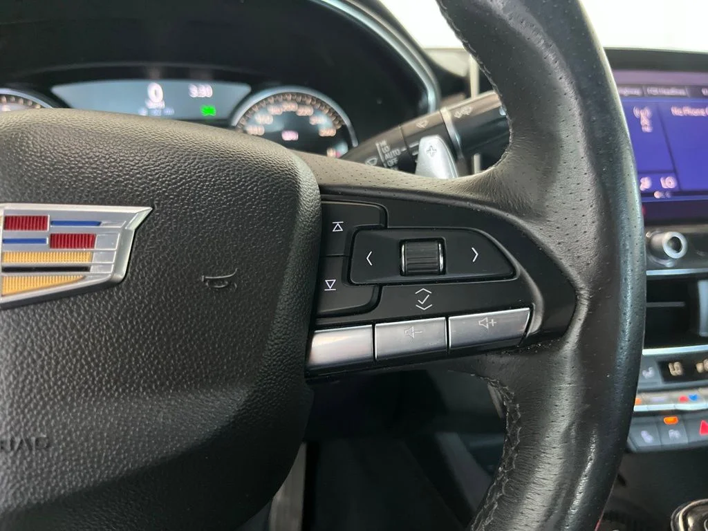 Used 2020 White Cadillac Sport image 8