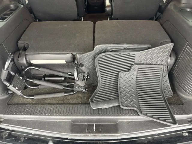 Used 2007 Black Chevrolet LT image 27