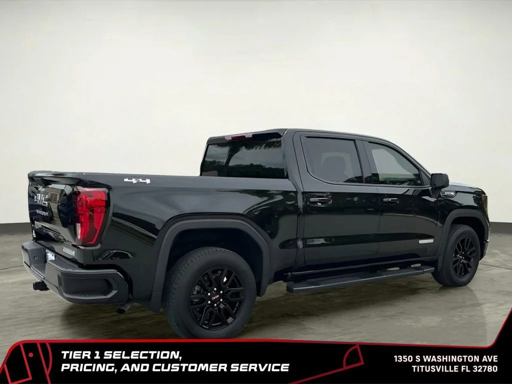 Used 2025 Onyx Black GMC Elevation image 13