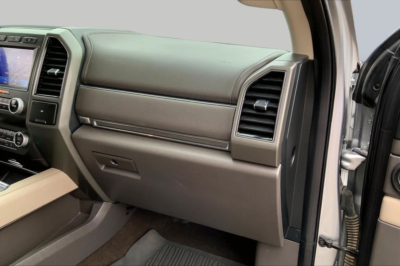 Certified Used 2021 Iconic Silver Ford XLT image 18