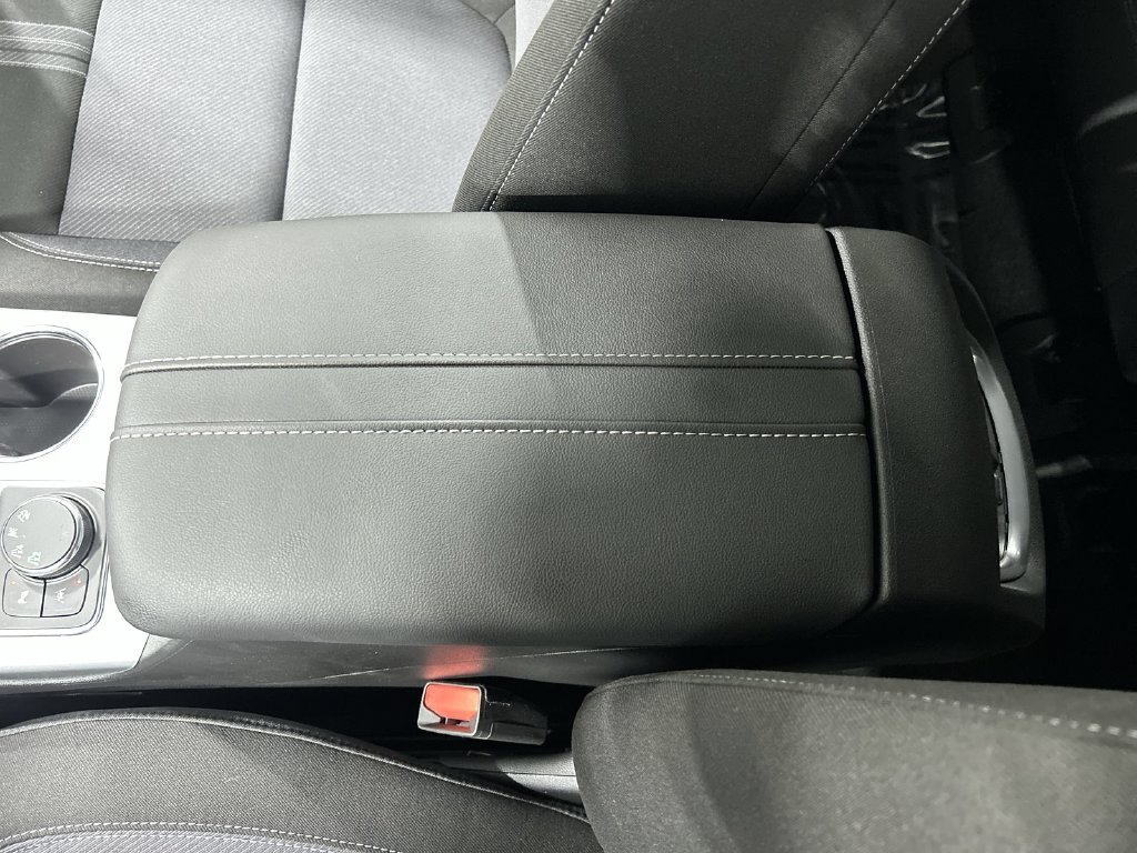 New 2026 Summit White Chevrolet 2LT image 21
