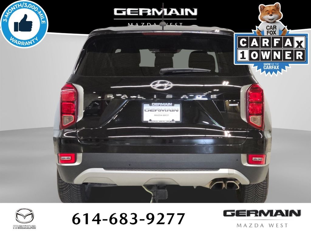 Used 2021 Black Hyundai SE image 9