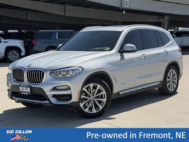 Used 2018 Glacier Silver Metallic BMW xDrive30i image 1