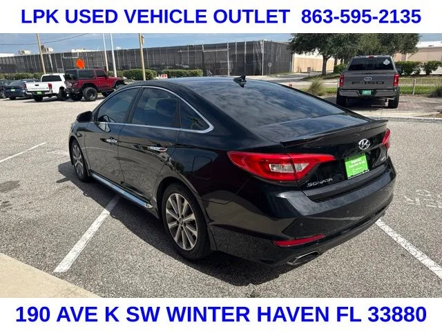 Used 2017 Black Hyundai Limited image 5