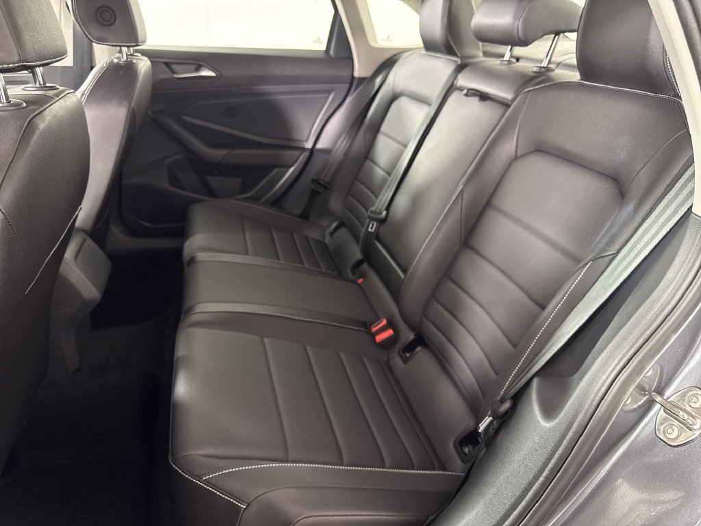 2024 Volkswagen Jetta SE - Photo 13