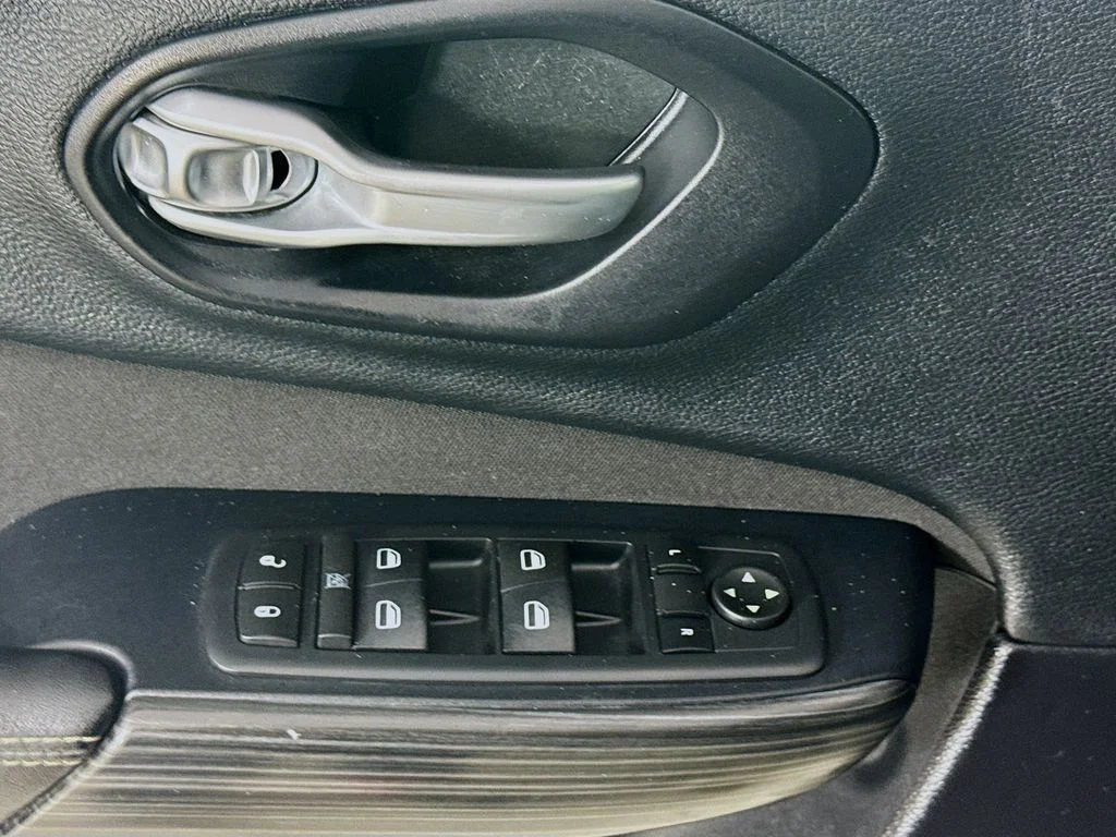 Used 2016 Brilliant Black Crystal Pearlcoat Jeep Sport image 22