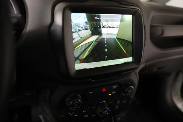 Used 2021 White Jeep Limited image 10