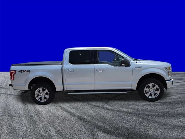 Used 2015 Ingot Silver Ford XLT image 3