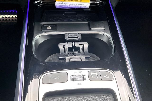 Used 2025 White Mercedes-Benz GLB 250 image 19