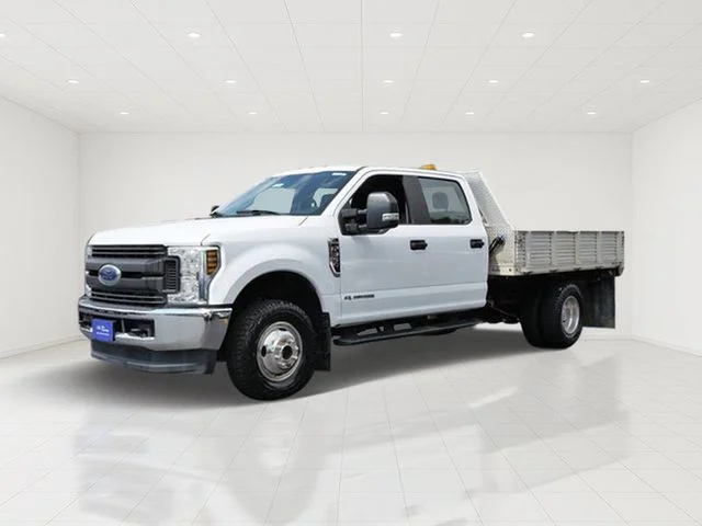 Certified Used 2018 White Ford XL image 2