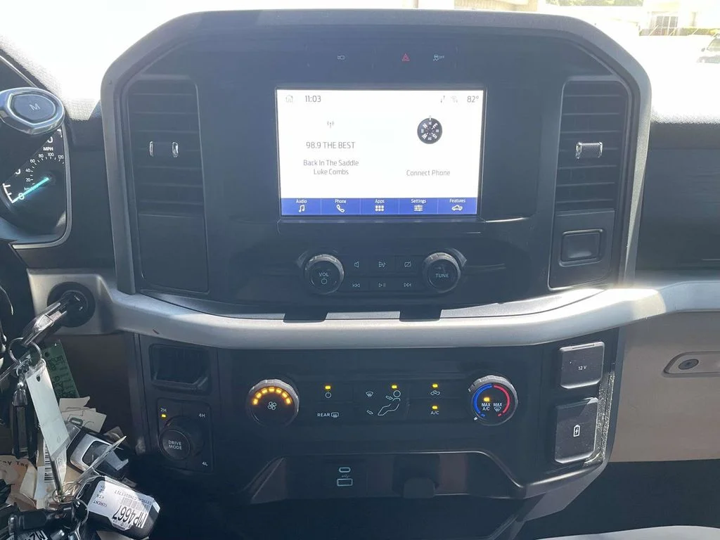 Certified Used 2022 Oxford White Ford XLT image 20